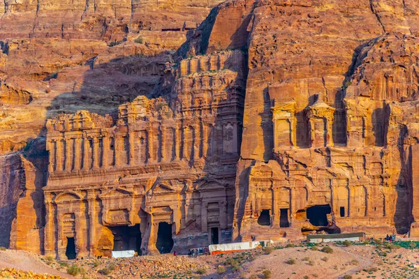 Korintiska och Palace gravar på petra, Jordanien — Stockfoto