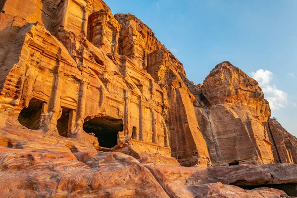 Korintiska graven på petra, Jordanien — Stockfoto