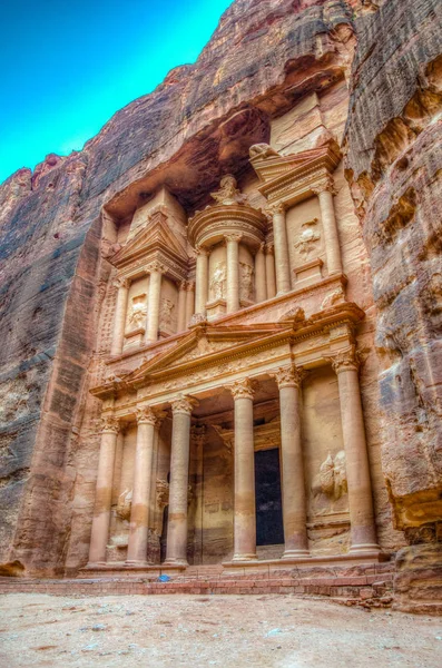 Al Khazneh hrobka, nazývané také ministerstvo financí na Petra, Jordánsko — Stock fotografie