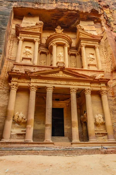 Al Khazneh túmulo também chamado Tesouro em Petra, Jordânia — Fotografia de Stock