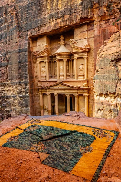 Al Khazneh graf een afkorting voor schatkist in Petra, Jordan — Stockfoto