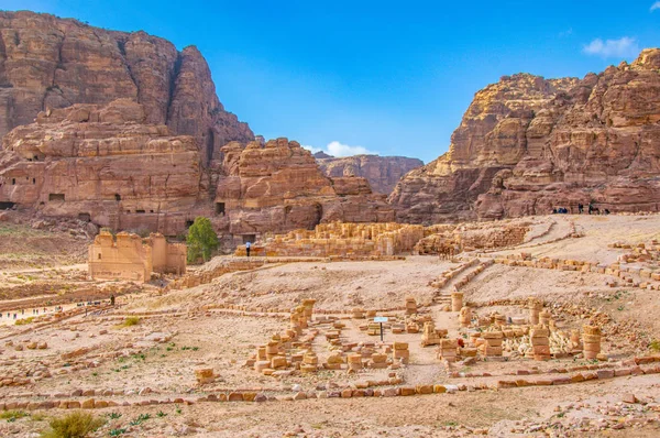 Храм крылатых львов в Петре, Иордания — стоковое фото