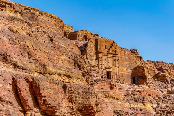 Um túmulo sem nome em Petra, Jordânia — Fotografia de Stock