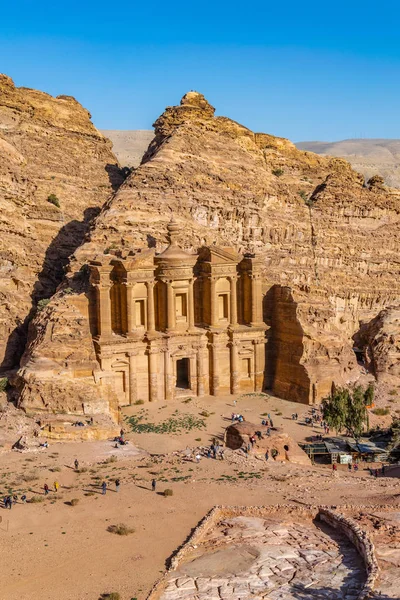 Tumba del monasterio en Petra, Jordania —  Fotos de Stock