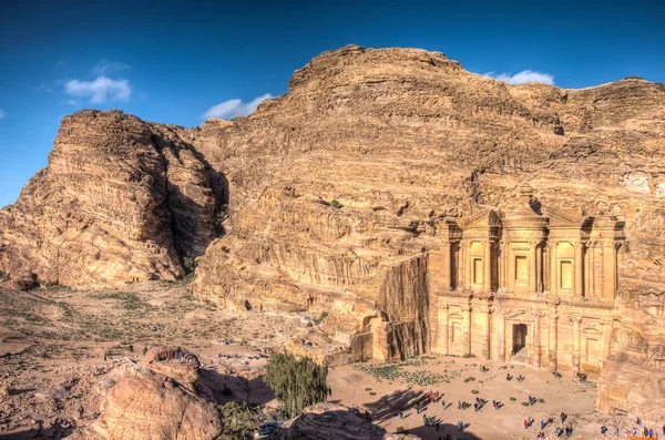 Tumba del monasterio en Petra, Jordania —  Fotos de Stock