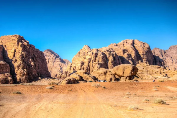 Landschap van wadi rum woestijn in Jordanië — Stockfoto