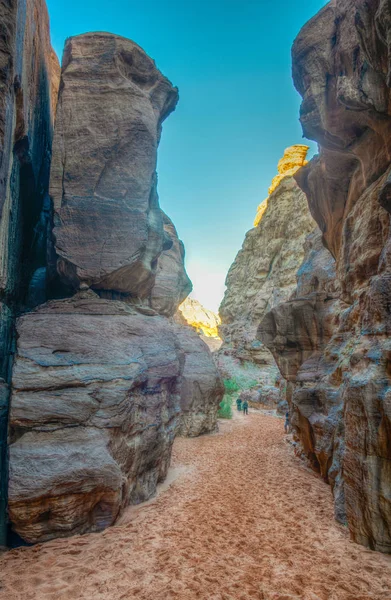 Abu Khashaba siq en el desierto de Wadi Rum en Jordania — Foto de Stock