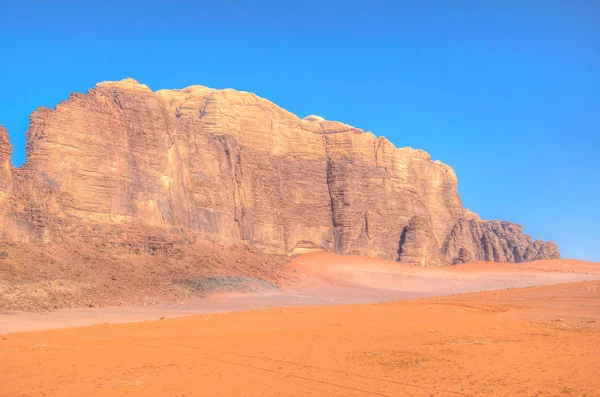 Landschap van wadi rum woestijn in Jordanië — Stockfoto