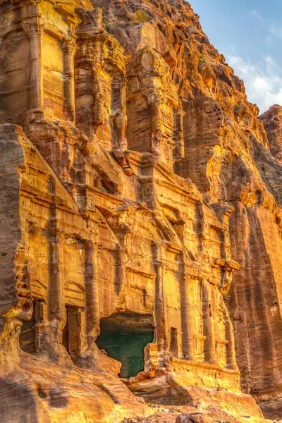 Korintiska och Palace gravar på petra, Jordanien — Stockfoto