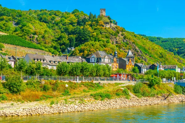Kaub Town vid floden Rhein, Tyskland — Stockfoto