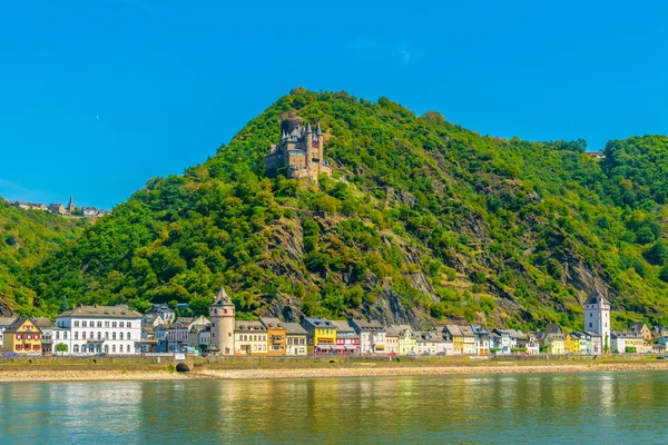 Burg Katz, kilátással a németországi St. Goarshausen-ra — Stock Fotó