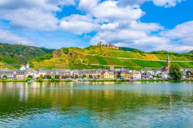 Burg Thurant Almanya 'da alken kasabasında
