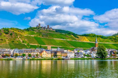 Burg Thurant Almanya 'da alken kasabasında