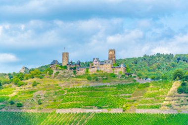 Burg Thurant Almanya 'da alken kasabasında