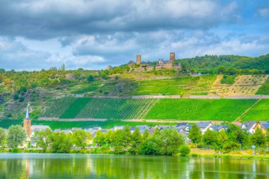 Burg Thurant Almanya 'da alken kasabasında