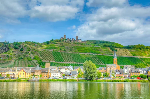 Burg Thurant above Alken town in Germany — Stock Photo, Image