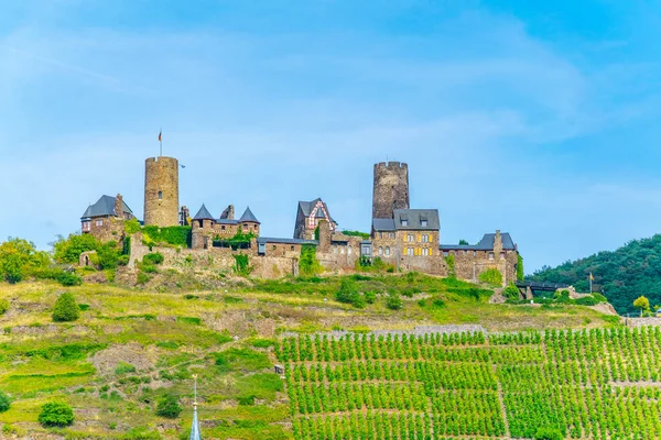 Burg Thurant boven Alken stad in Duitsland — Stockfoto