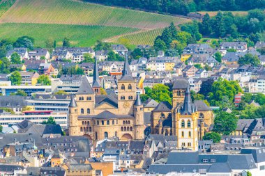 Trier, Almanya 'daki katedralin havadan görünümü