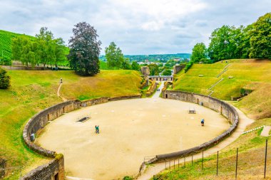 Trier, Almanya 'daki eski bir Roma Amfitiyatrosu