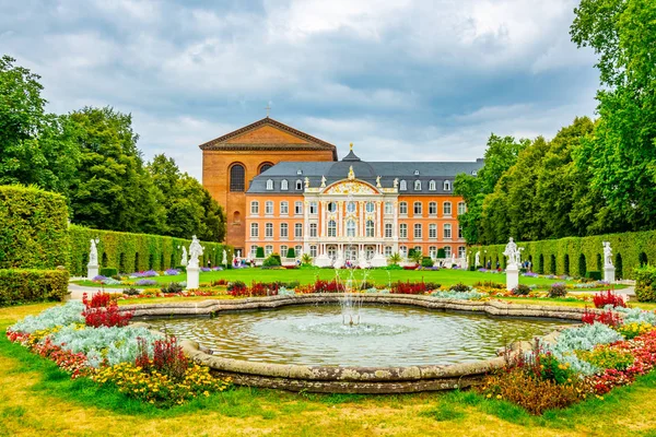 Volební palác spojený s baziliky Constantin v Trieru, — Stock fotografie