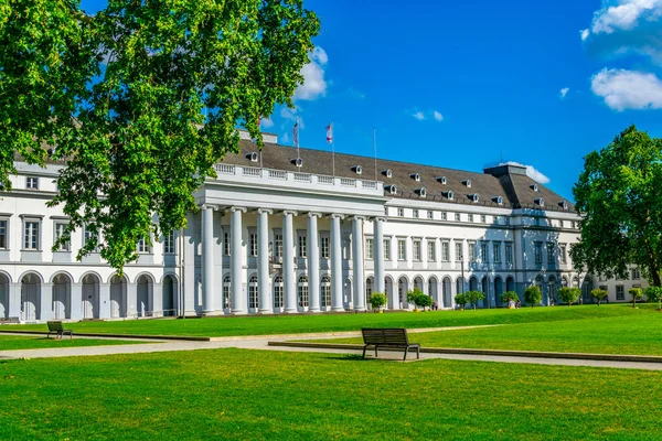 Beskåda av den Koblenz slotten i Tyskland — Stockfoto