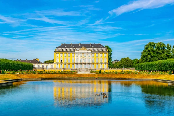 Παλάτι Bruhl κοντά σε Κολωνία, Γερμανία — Φωτογραφία Αρχείου