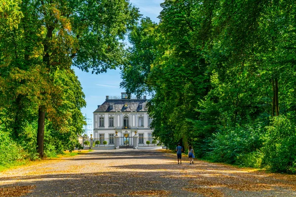 Falkenlust палац у Брюль, Німеччина — стокове фото