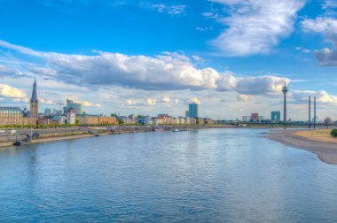 Düsseldorf şehir manzarası, Almanya