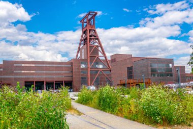 Endüstriyel kompleks Zollverein, bölgesel bir müze barındırıyor