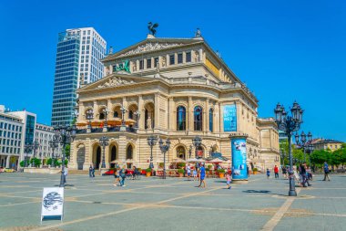 Frankfurt, Almanya, 18 Ağustos 2018: Insanlar yürüyüş