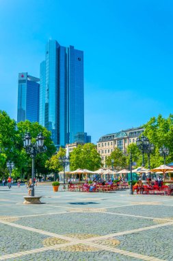 Frankfurt, Almanya, 18 Ağustos 2018: F Opernplatz görünümü