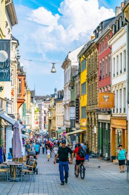 Wiesbaden, Almanya, 17 Ağustos 2018: turistlere gezinti