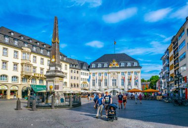 Bonn, Almanya, 12 Ağustos 2018: Marktplatz Bonn merkezinde