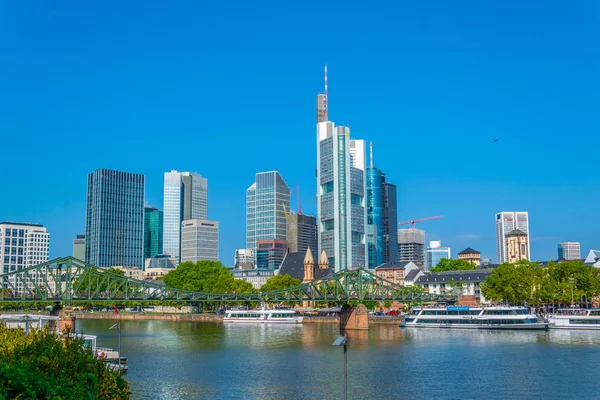 Frankfurt, Duitsland, 18 augustus, 2018: wolkenkrabbers in Frankfurt VI — Stockfoto