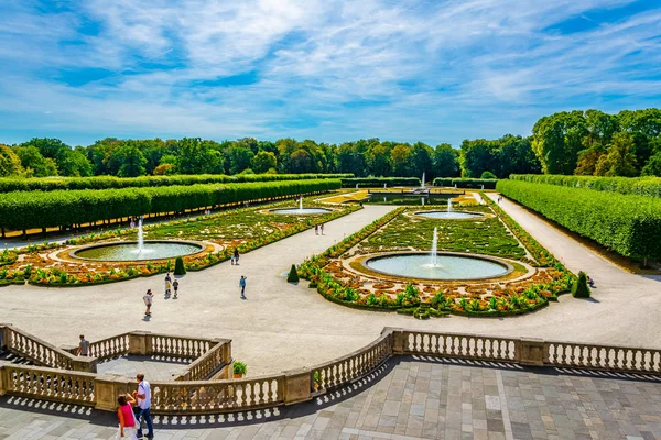 Bruhl, Німеччина, 12 серпня 2018: сади в палаці Брюхл Неа — стокове фото