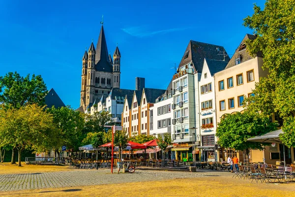 COLOGNE, GERMANY, AUGUST 11, 2018: Fischmarkt square and Saint m — Stock Photo, Image