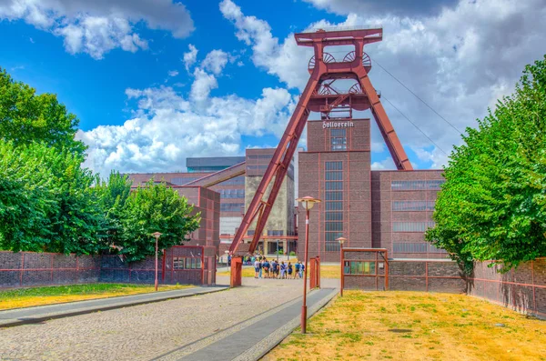 ESSEN, ALEMANIA, 10 de agosto de 2018: Complejo industrial Zollverein h —  Fotos de Stock