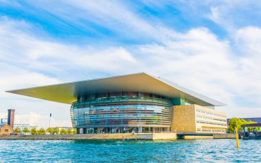 Kopenhag Opera Binası, Danimarka görünümünü.