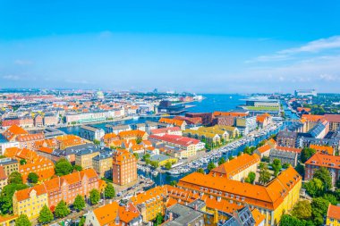 Mermer kilise, Kopenhag Opera binası ve Skuespilhuset (Danimarka Kraliyet Playhouse dahil olmak üzere Kopenhag havadan görünümü)