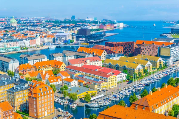 Vista aérea del copenhagen incluyendo la iglesia de mármol, la Ópera de Copenhague y el Skuespilhuset (Royal Danish Playhouse ) —  Fotos de Stock
