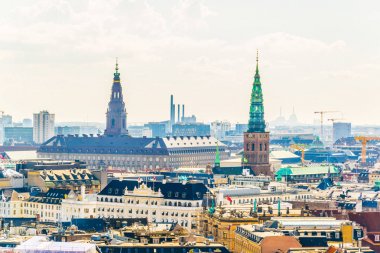 Christiansborg sarayı da dahil olmak üzere Kopenhag havadan görünümü