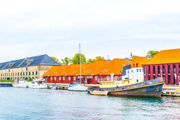 Vista de um antigo porto industrial no centro de Copenhaga, Dinamarca . — Fotografia de Stock