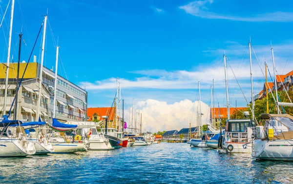 Vista de um canal no centro de Copenhaga, Dinamarca . — Fotografia de Stock