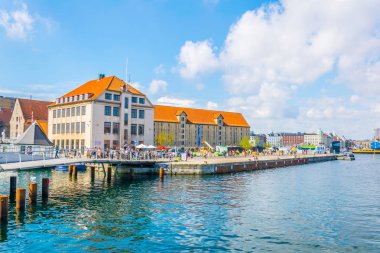 Kopenhag'ın merkezinde bir kanalın görünümü, Danimarka.