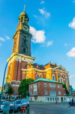 Hamburg, Almanya'daki Saint Michaelis kilisesi.