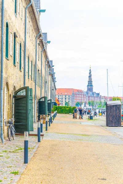 Pohled na staré průmyslové přístavy v Kodani v Dánsku. — Stock fotografie