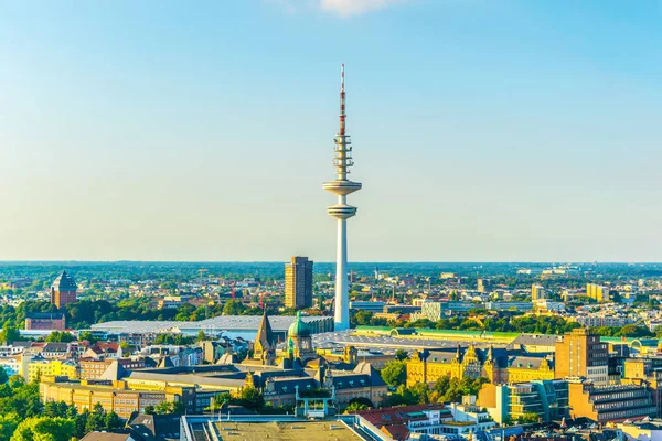 Heinirch Herz Tower i Hamburg, Tyskland. — Stockfoto