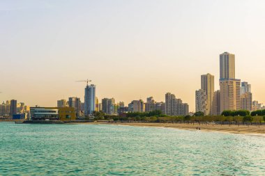 Gün batımında Kuveyt Silueti