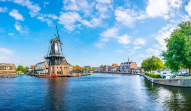 yel değirmeni de adriaan Haarlem, Hollanda
