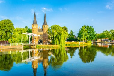 Hollanda'nın Delft şehrine giden Oostpoort kapısı, Hollanda
